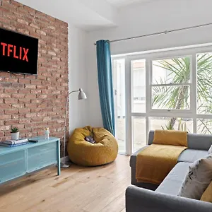 urban-elegance-1-bed-luxury-retreat.hotelsin-nottingham.com/